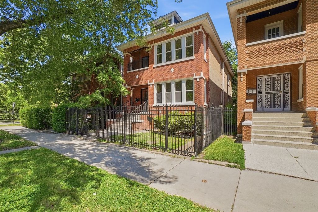 6805 S Talman Avenue, Chicago, IL 60629