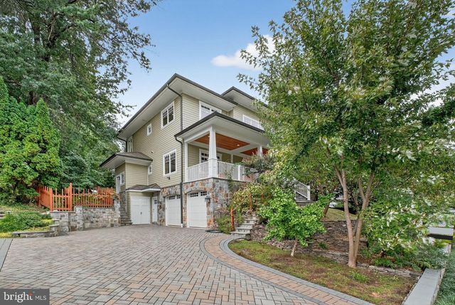 2136 POWHATAN ST, Falls Church, VA 22043