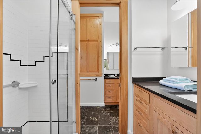 2136 POWHATAN ST, Falls Church, VA 22043
