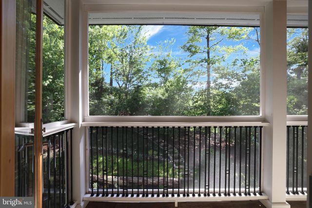 2136 POWHATAN ST, Falls Church, VA 22043