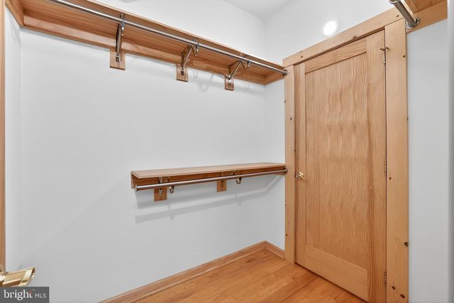2136 POWHATAN ST, Falls Church, VA 22043