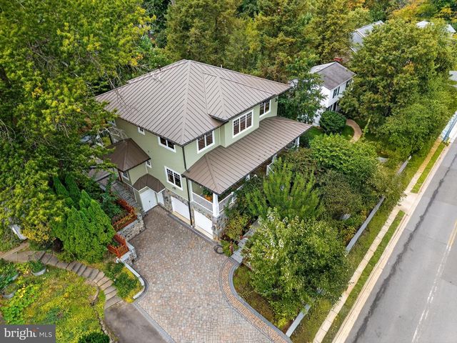2136 POWHATAN ST, Falls Church, VA 22043