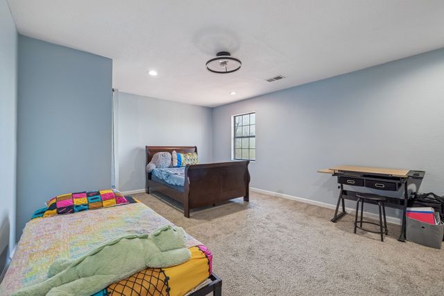 485 Lower Roans Creek Rd, Linden, TN 37096