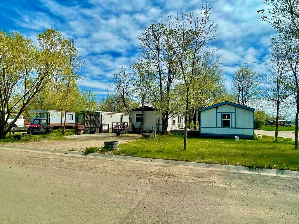730 Utah Street, Chinook, MT 59523