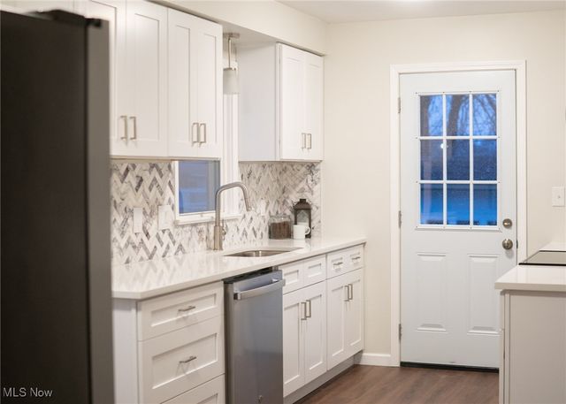 31931 Dickerson Road, Willowick, OH 44095