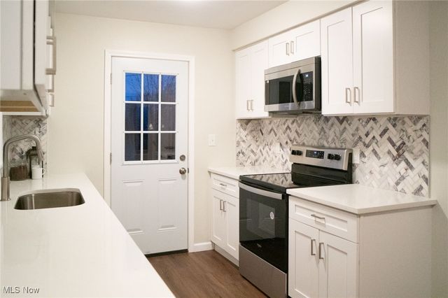 31931 Dickerson Road, Willowick, OH 44095