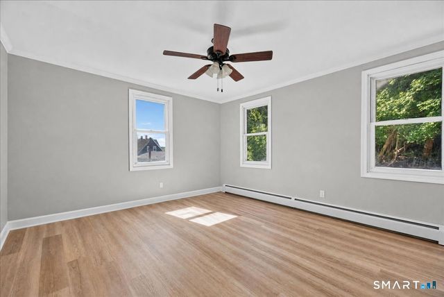89 Hickory Street, Norwich, CT 06360