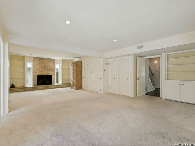 271 ROCKHILL DR, San Antonio, TX 78209
