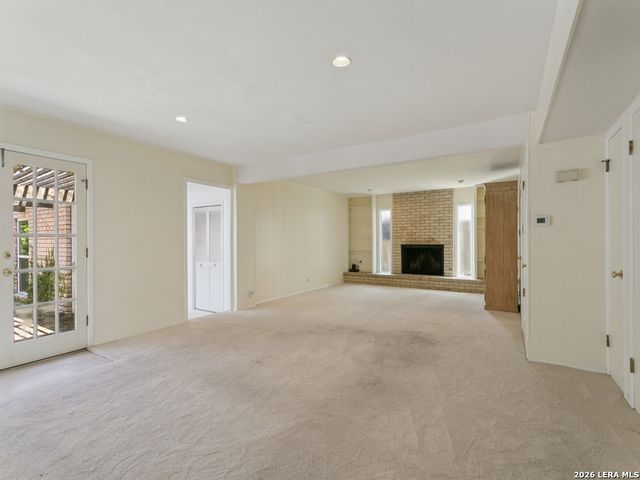 271 ROCKHILL DR, San Antonio, TX 78209