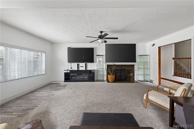 785 Crescent Avenue, Buffalo, NY 14216