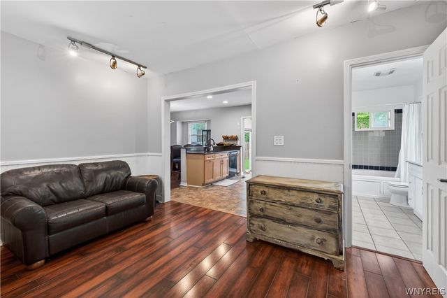 785 Crescent Avenue, Buffalo, NY 14216