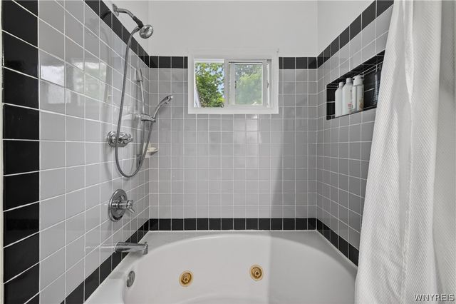 785 Crescent Avenue, Buffalo, NY 14216