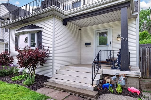 785 Crescent Avenue, Buffalo, NY 14216