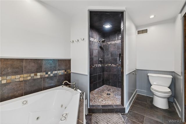 785 Crescent Avenue, Buffalo, NY 14216