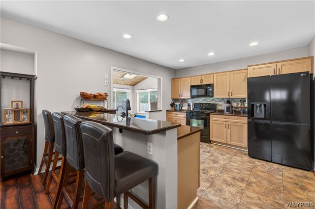 785 Crescent Avenue, Buffalo, NY 14216