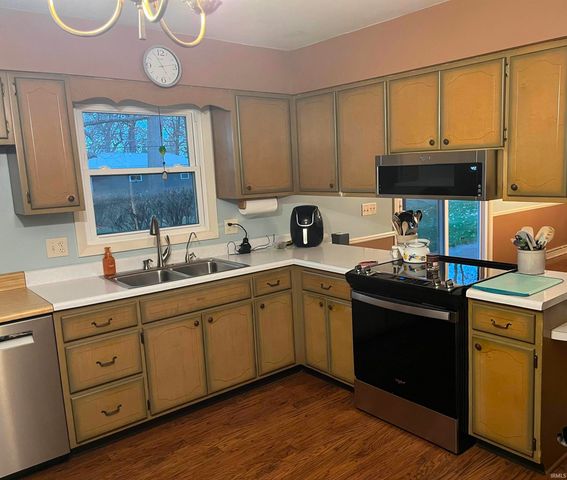 1435 McConnell Drive, Bluffton, IN 46714