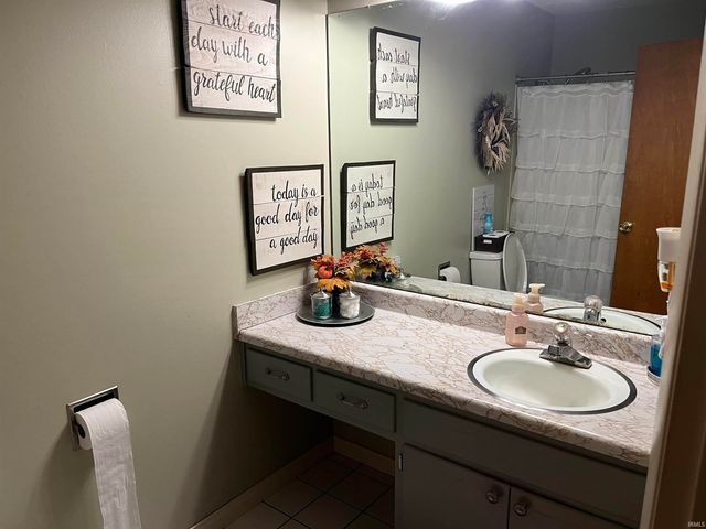 1435 McConnell Drive, Bluffton, IN 46714