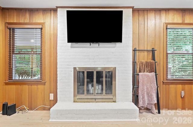 1814 Summerhill Drive, Charlotte, NC 28212