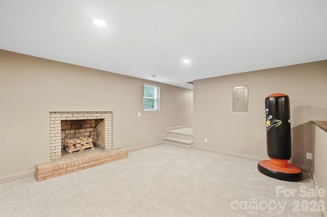 1814 Summerhill Drive, Charlotte, NC 28212
