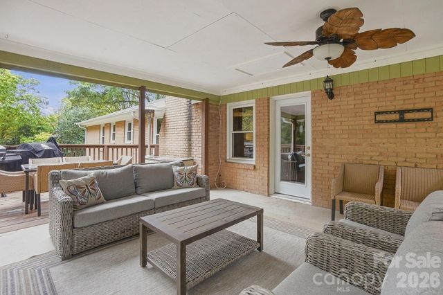 1814 Summerhill Drive, Charlotte, NC 28212