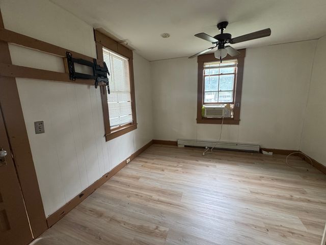 47 Pemberton St, Lowell, MA 01850