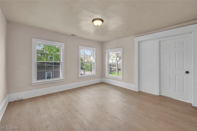 2049 W 85th Street UP, Cleveland, OH 44102
