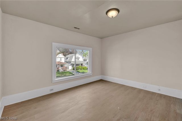 2049 W 85th Street UP, Cleveland, OH 44102