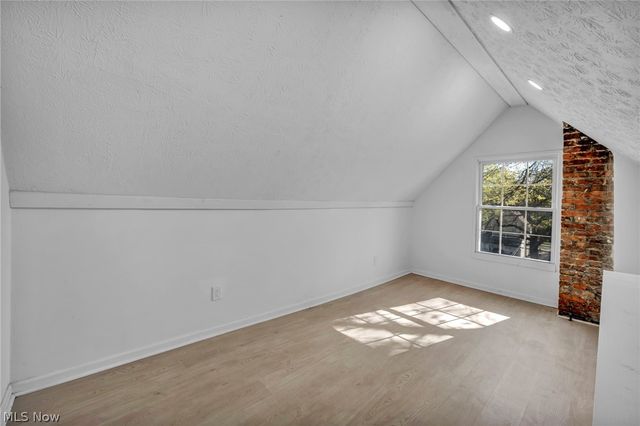 2049 W 85th Street UP, Cleveland, OH 44102