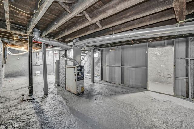 2049 W 85th Street UP, Cleveland, OH 44102