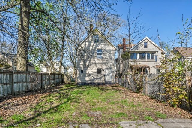 2049 W 85th Street UP, Cleveland, OH 44102