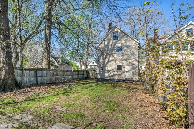 2049 W 85th Street UP, Cleveland, OH 44102