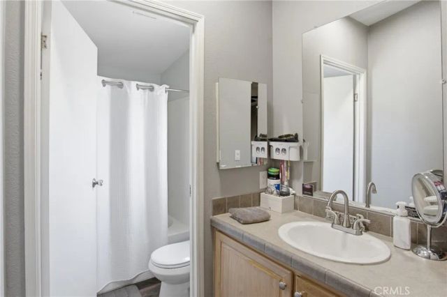 2755 Arrow 61, La Verne, CA 91750