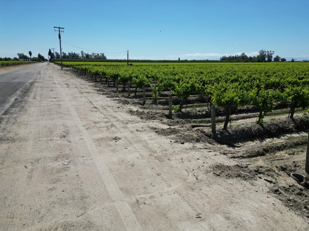 Image 15 of property listing at 0 S Floyd Avenue, Fresno, CA 93706