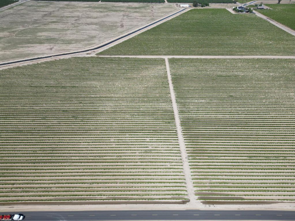 Image 6 of property listing at 0 S Floyd Avenue, Fresno, CA 93706