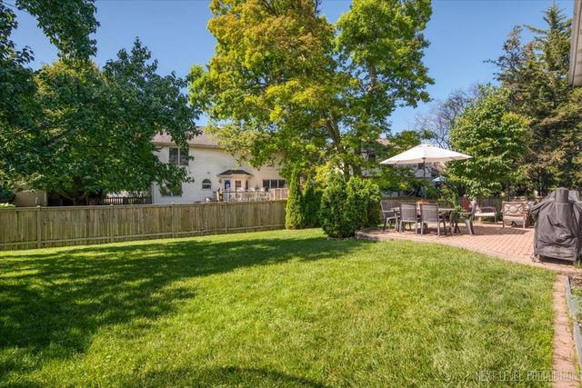 612 Spyglass Court, North Aurora, IL 60542