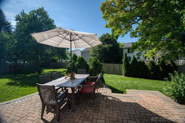 612 Spyglass Court, North Aurora, IL 60542