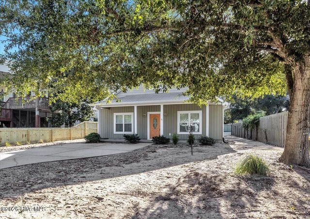 102 NW 4th Street, Oak Island, NC 28465