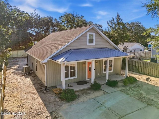 102 NW 4th Street, Oak Island, NC 28465