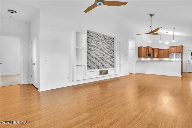 102 NW 4th Street, Oak Island, NC 28465