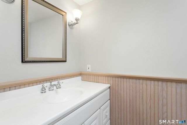 5 Stonehenge Road, Weston, CT 06883