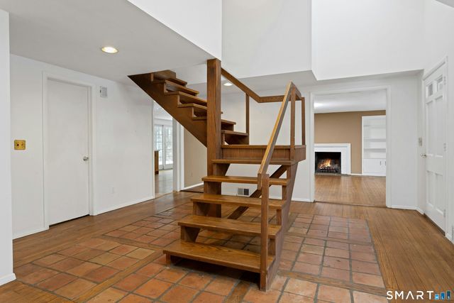 5 Stonehenge Road, Weston, CT 06883