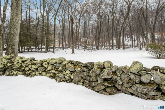 5 Stonehenge Road, Weston, CT 06883