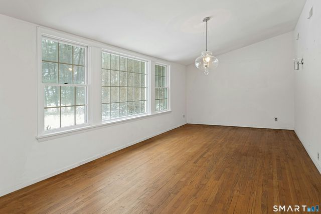 5 Stonehenge Road, Weston, CT 06883