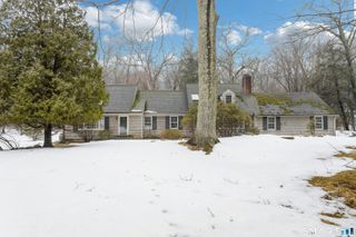 5 Stonehenge Road, Weston, CT 06883