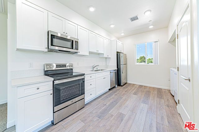 5914 Satsuma Avenue, North Hollywood (los Angeles), CA 91601