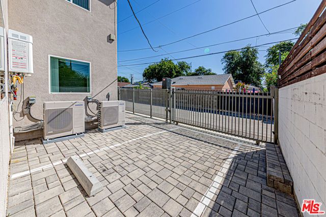 5914 Satsuma Avenue, North Hollywood (los Angeles), CA 91601
