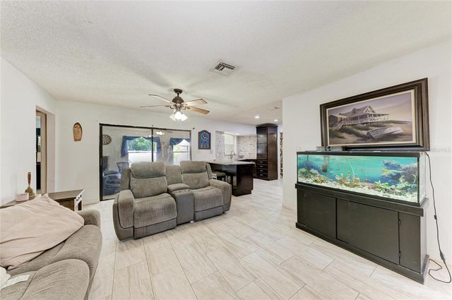 1520 SUNNYHILLS DRIVE, Brandon, FL 33510