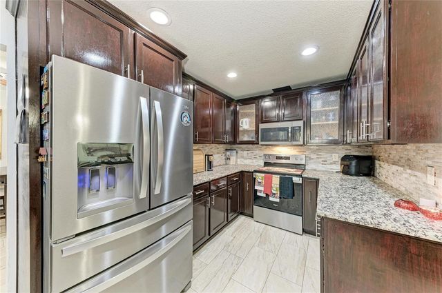 1520 SUNNYHILLS DRIVE, Brandon, FL 33510