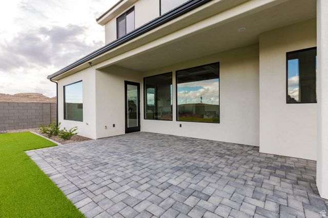 2221 S CARABINER WAY, St. George, UT 84770