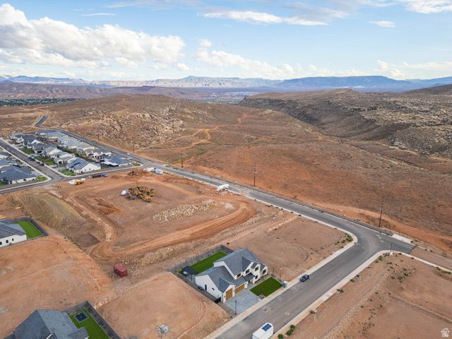 2221 S CARABINER WAY, St. George, UT 84770